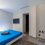 Olivier Apartman *